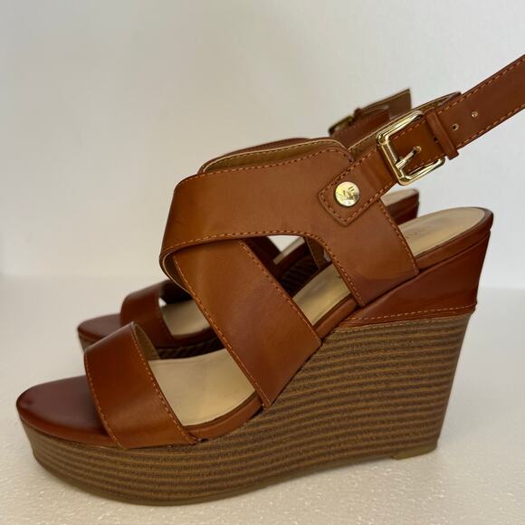 Marc Fisher 7.5 wedges - Picture 2 of 5